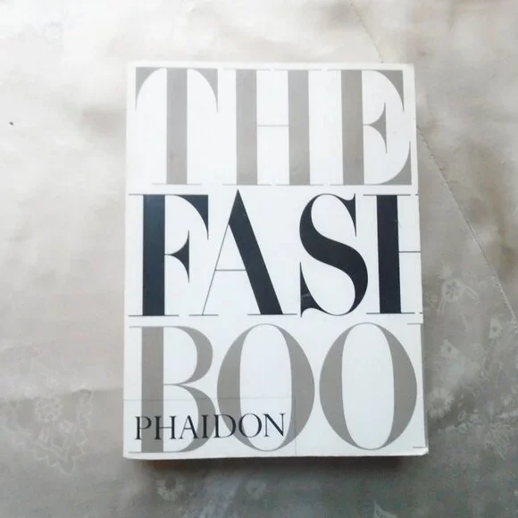 The Fashion Book Photography History - Editorial Design info - Picture 13 of 13